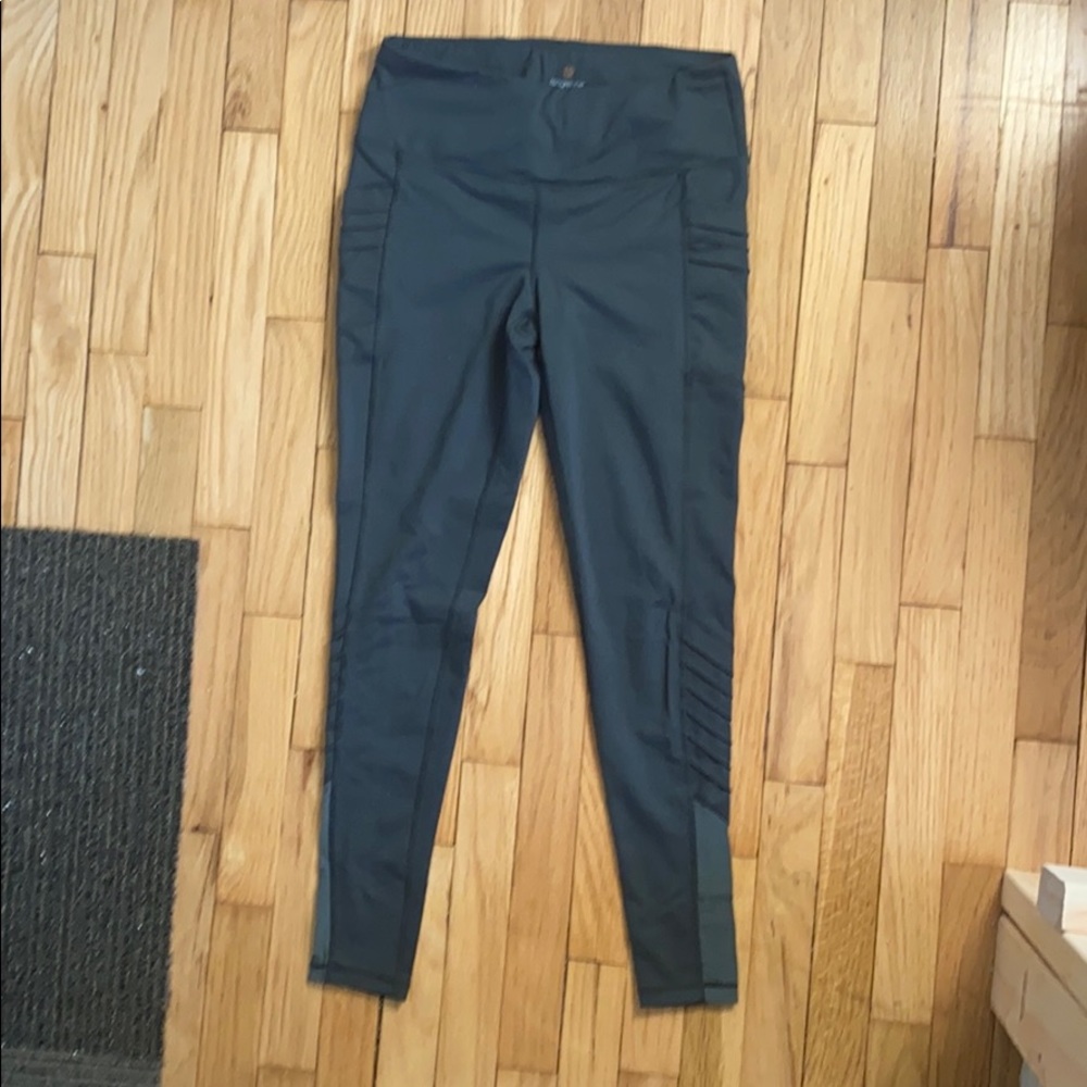 Tangerine green leggings